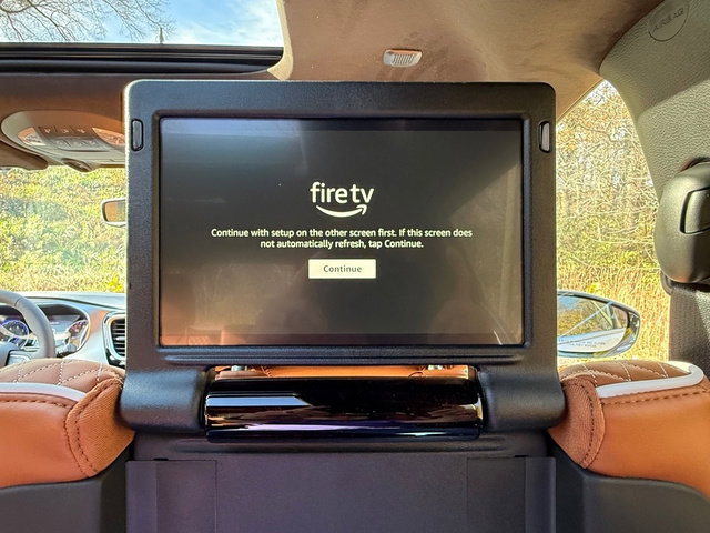 New 2026 Chrysler Pacifica Pinnacle image 27