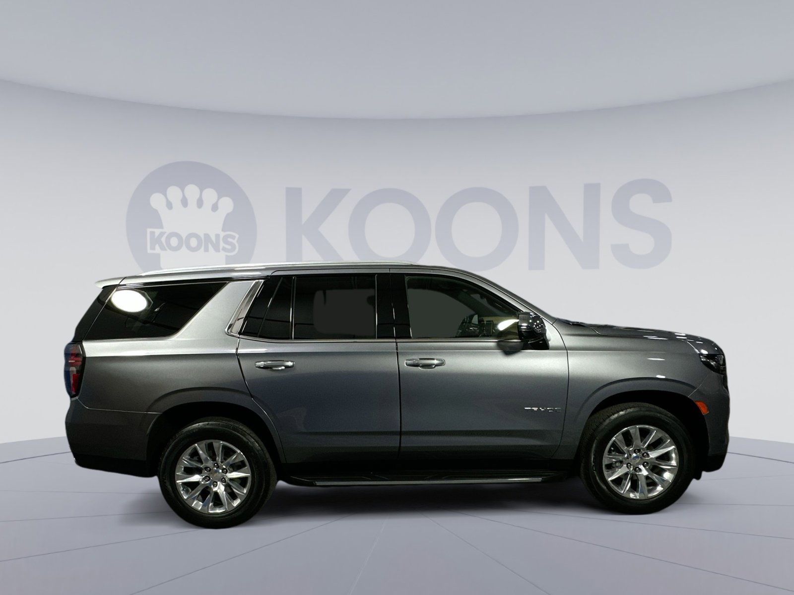 Used 2021 Chevrolet Tahoe Premier w/ Premium Package image 8