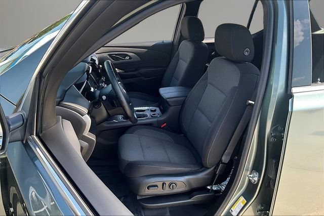 Used 2023 Chevrolet Traverse LT FWD image 21