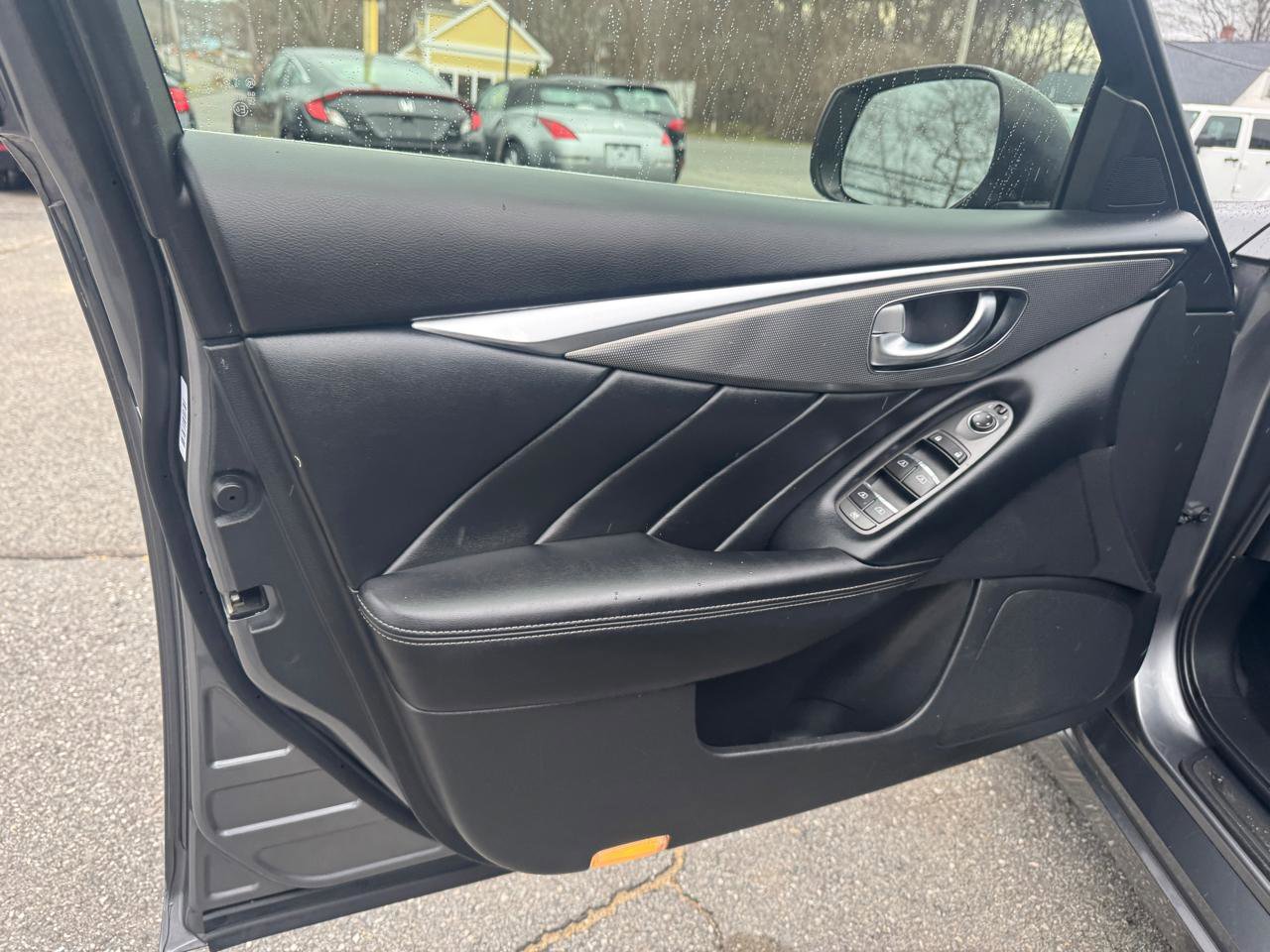 Used 2016 INFINITI Q50 Premium RWD image 23