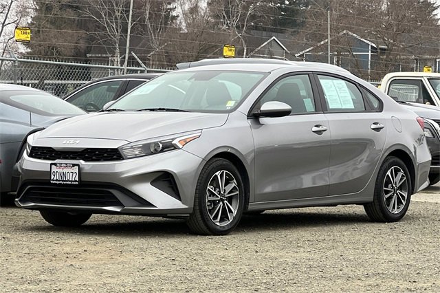 Used 2023 Kia Forte LXS image 11