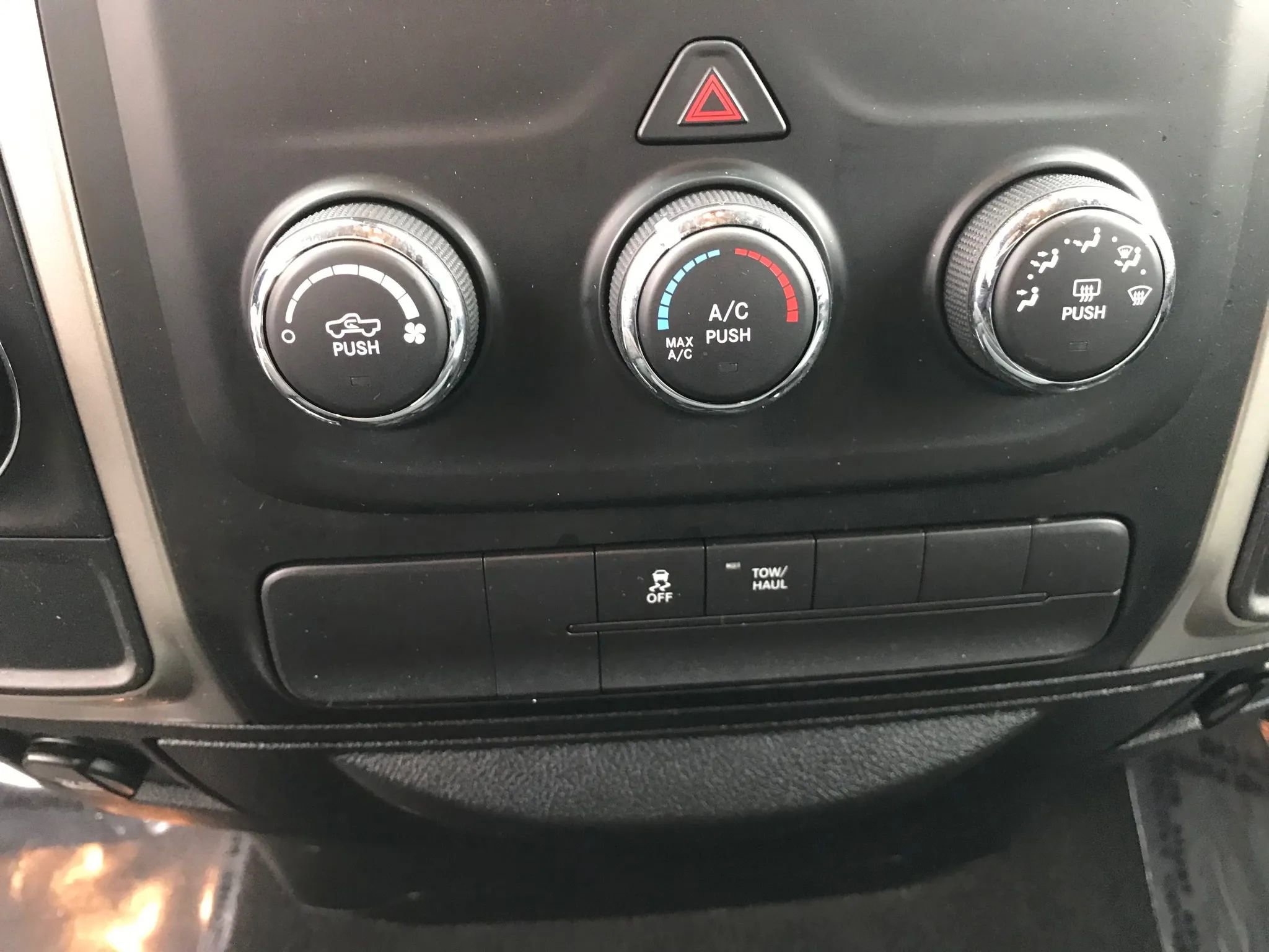 Used 2017 RAM 1500 Classic SLT image 22