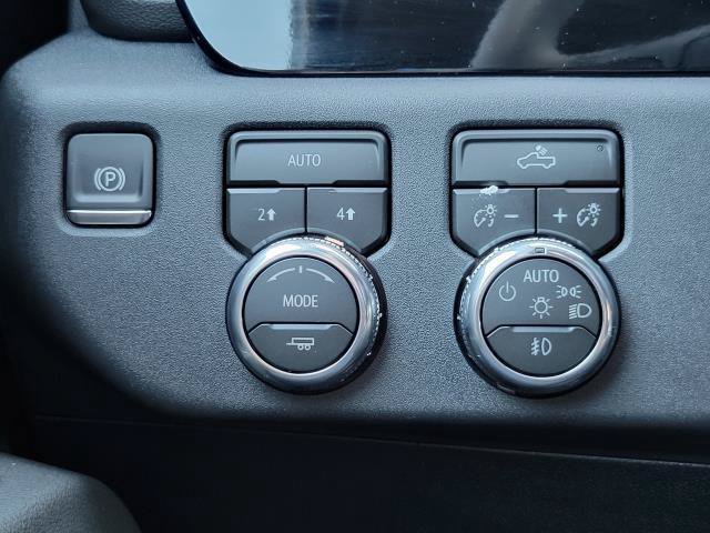 New 2026 GMC Sierra 1500 Elevation w/ Elevation Select Package AWD/4WD image 18