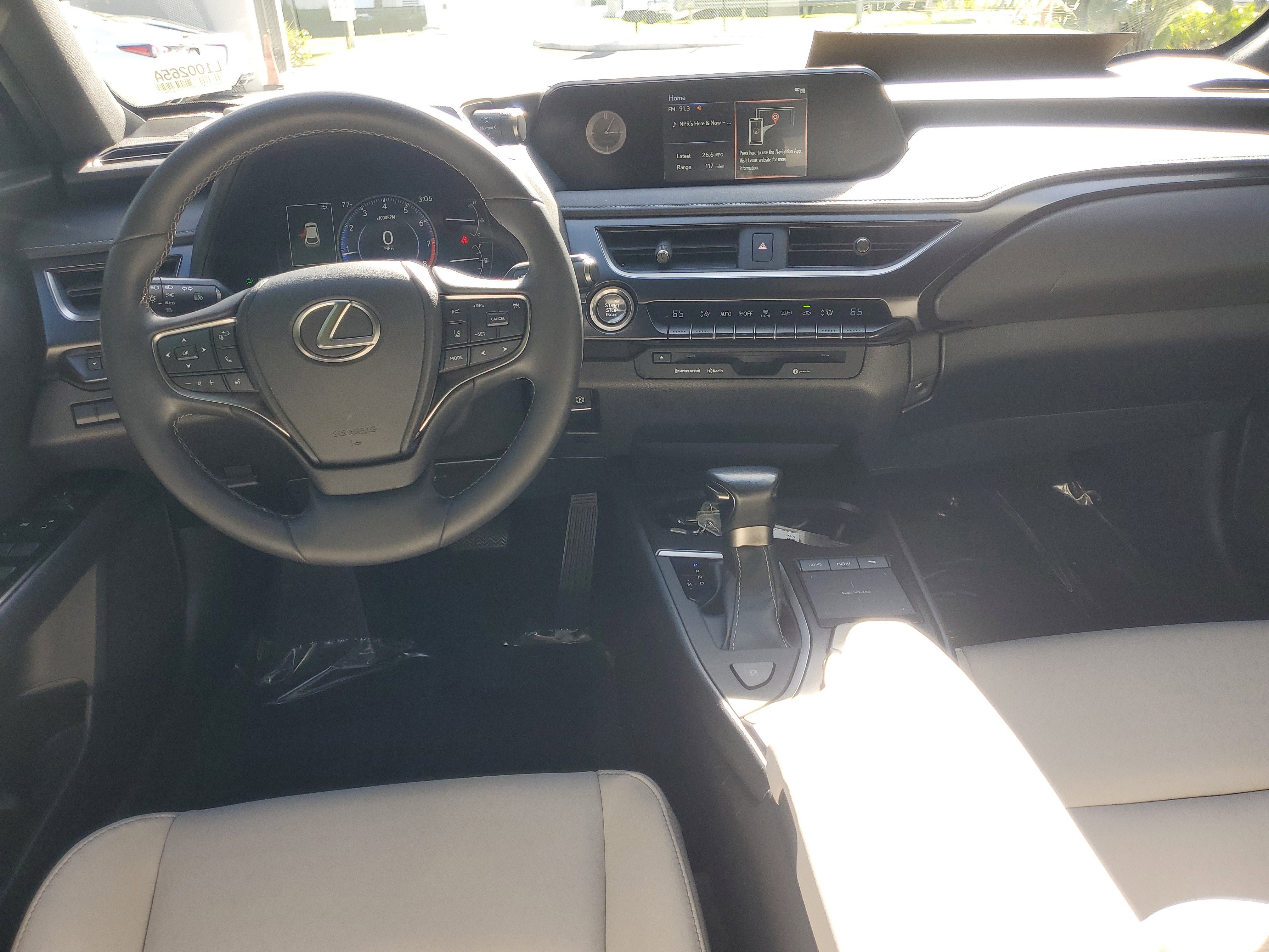 Certified 2022 Lexus UX 200 image 9