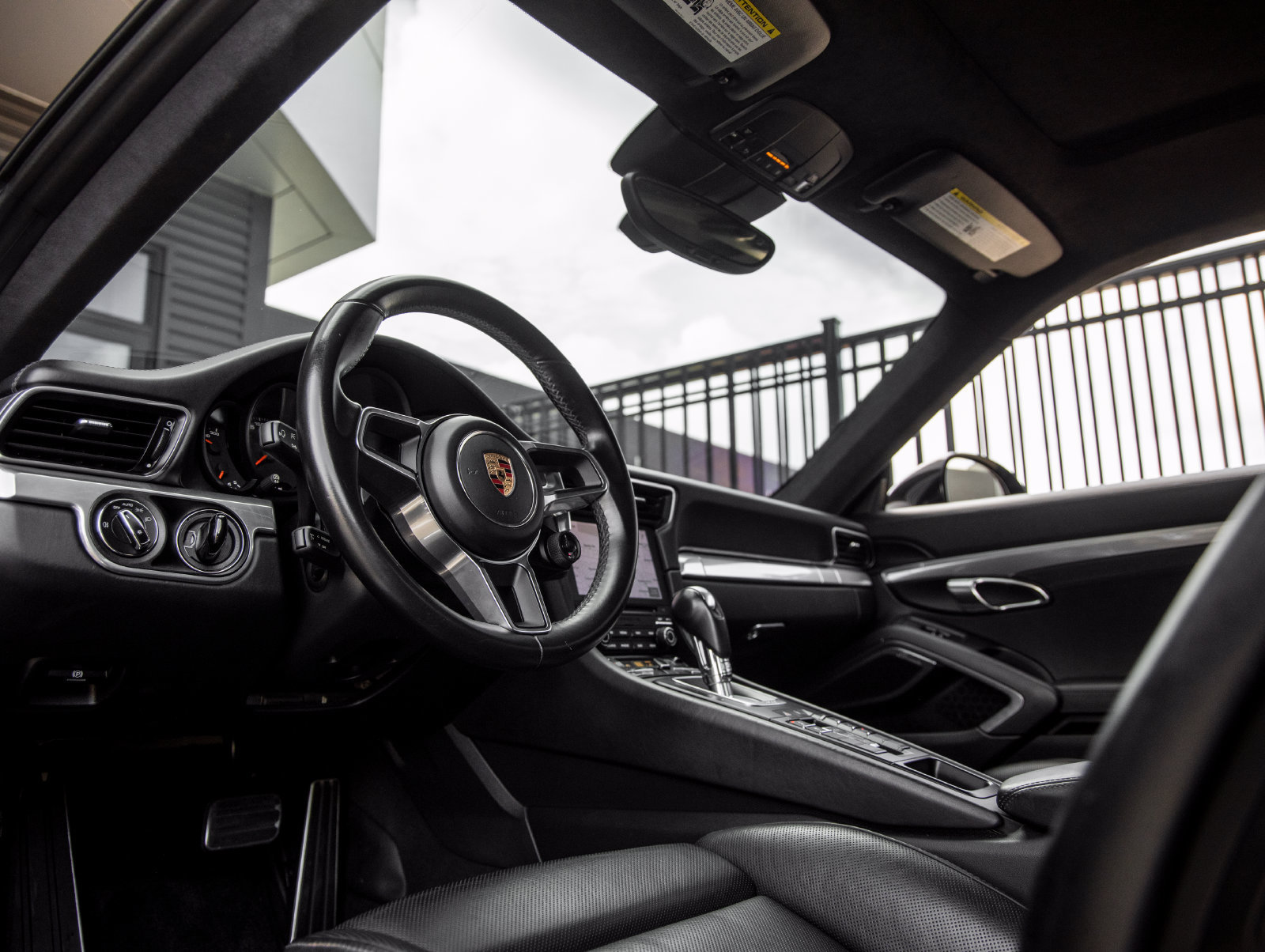Used 2017 Porsche 911 Carrera S RWD image 4