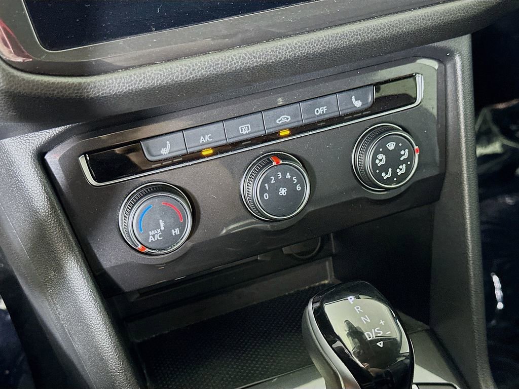 Used 2024 Volkswagen Tiguan Wolfsburg Edition image 26