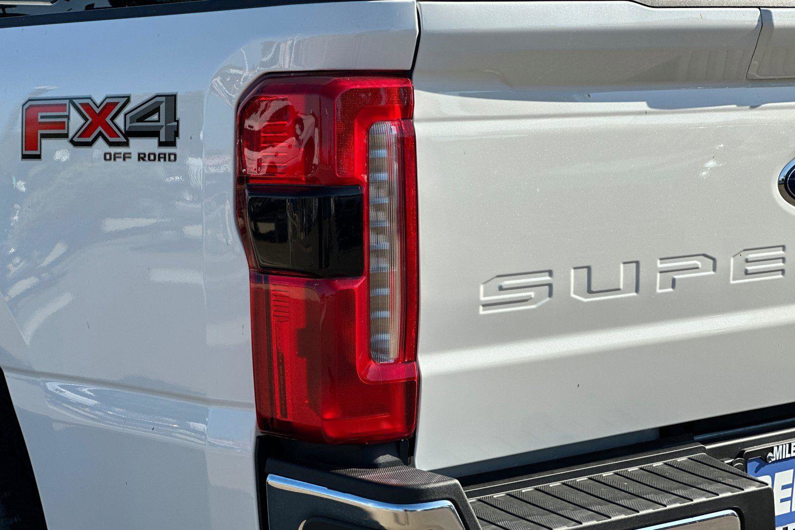 New 2025 Ford F350 Lariat w/ Lariat Ultimate Package image 6