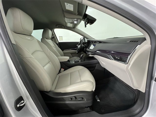 Certified 2022 Cadillac XT4 Luxury image 28