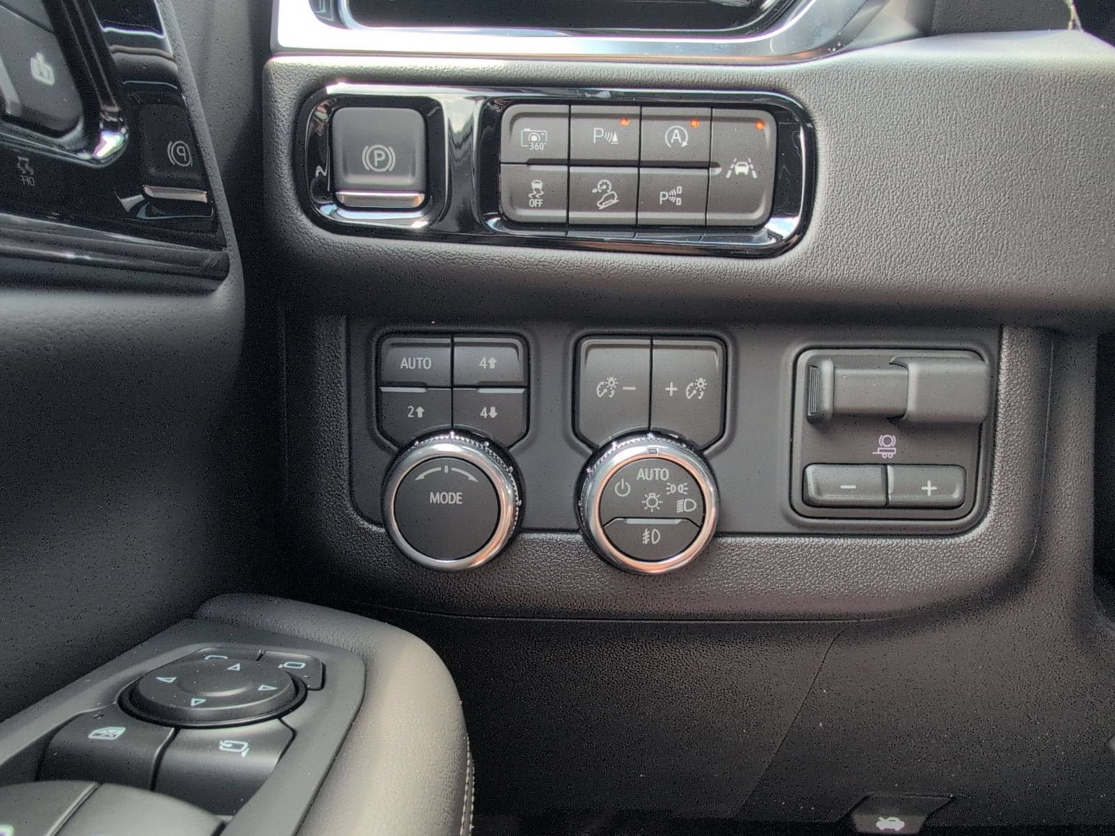 New 2026 GMC Yukon XL Elevation w/ Elevation Premium Package AWD/4WD image 16