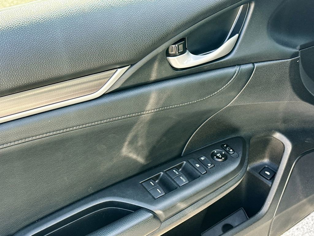 Used 2020 Honda Civic EX-L image 17