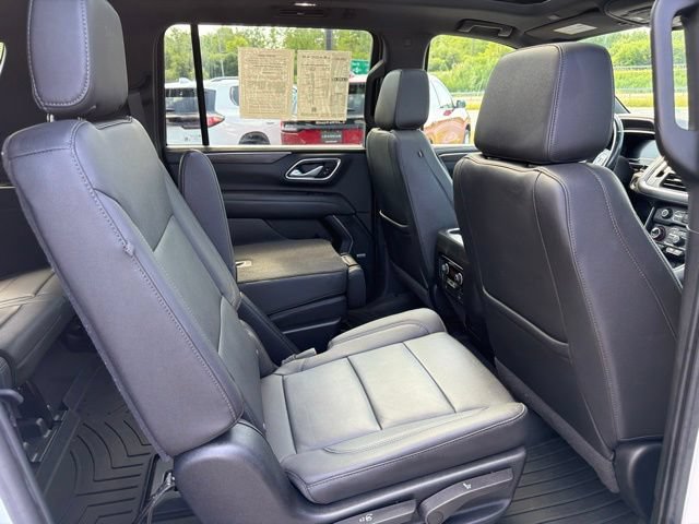 Used 2022 Chevrolet Suburban LT w/ LT Signature Plus Package AWD/4WD image 14