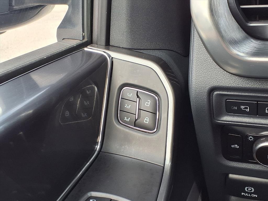 Used 2023 Ford F150 Lariat w/ Equipment Group 502A High image 39