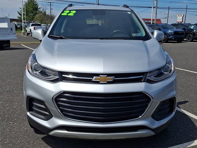 Certified 2022 Chevrolet Trax LT w/ LT Convenience Package AWD/4WD image 2