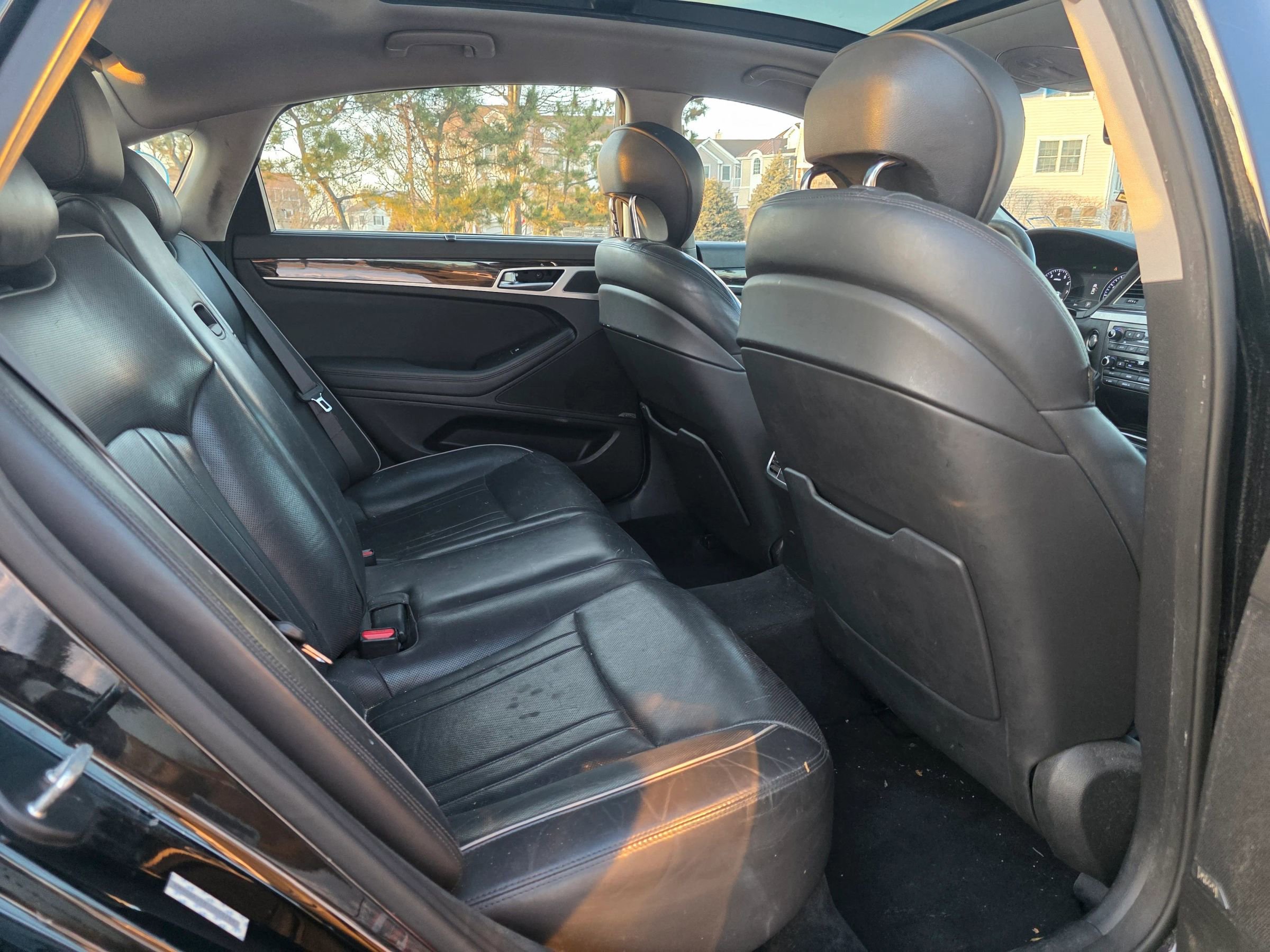 Used 2015 Hyundai Genesis 3.8 w/ Option Group 03 image 16