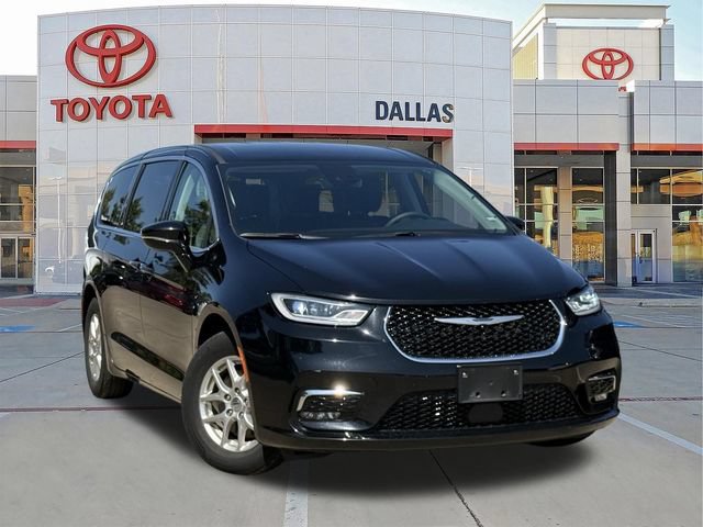 Used 2024 Chrysler Pacifica Touring-L FWD image 1