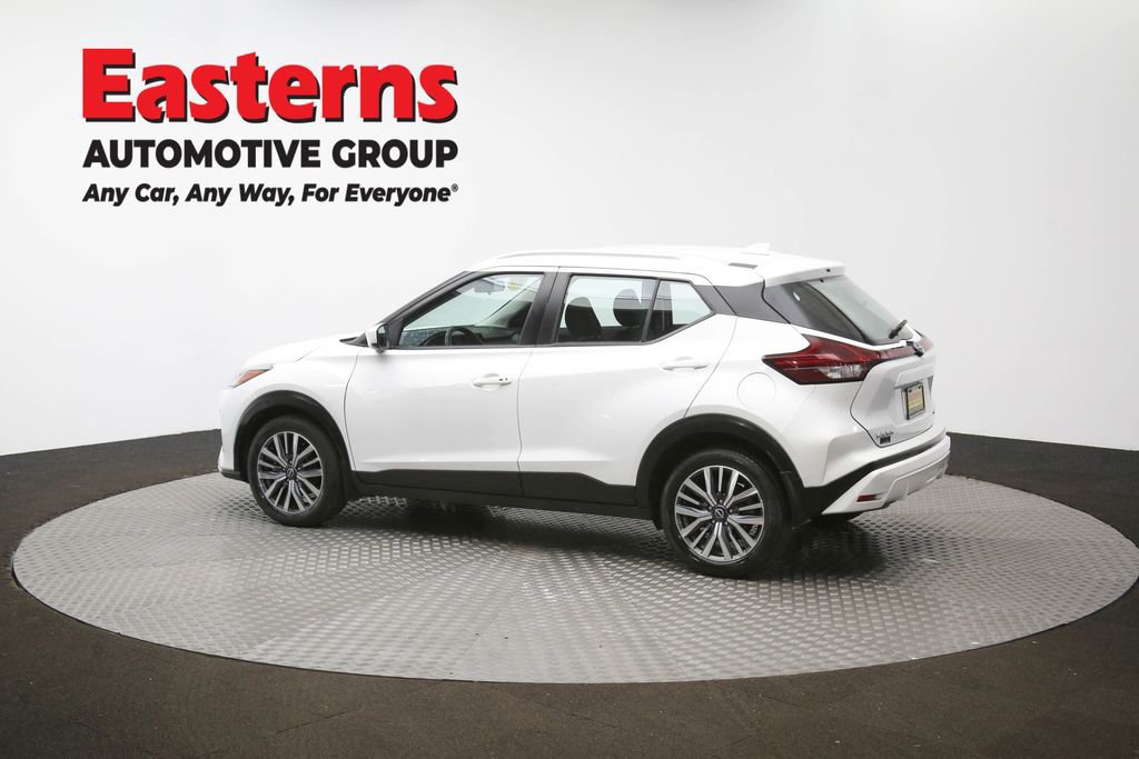 Used 2023 Nissan Kicks SV image 61