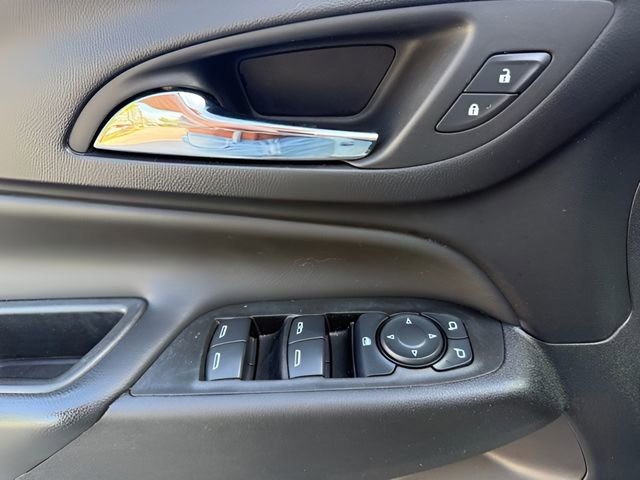 Used 2024 Chevrolet Equinox LT FWD image 41