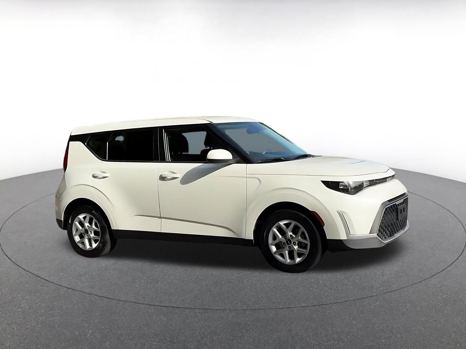 Used 2025 Kia Soul LX w/ LX Technology Package FWD video 2