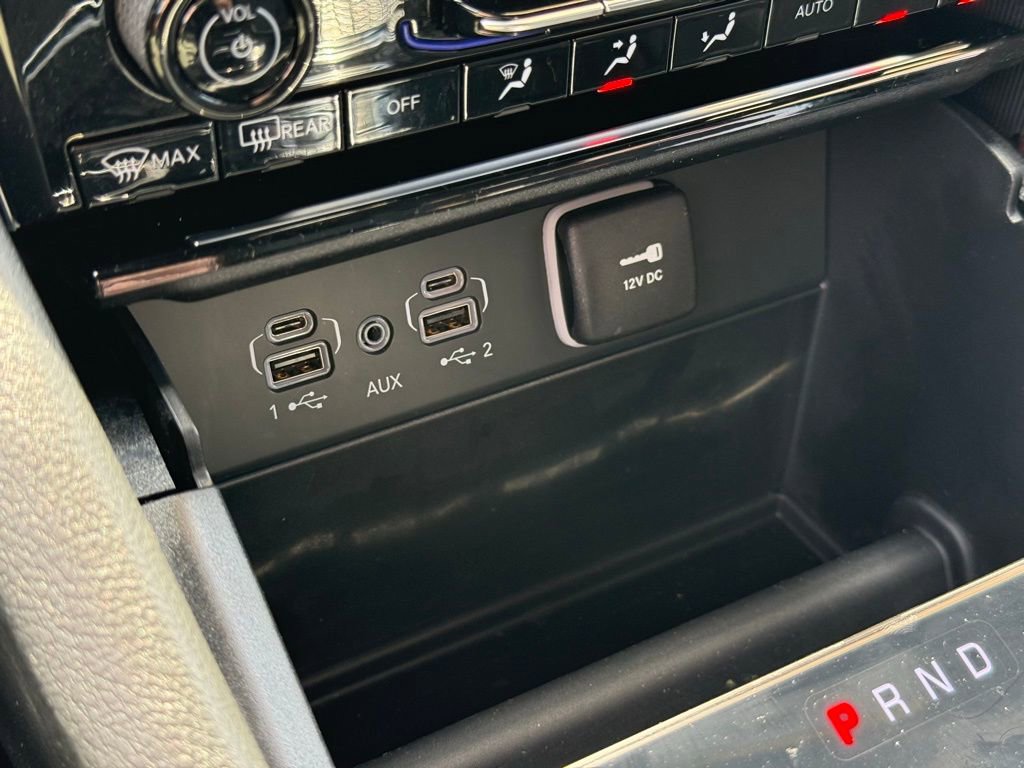 Certified 2025 Jeep Grand Cherokee L Laredo image 22