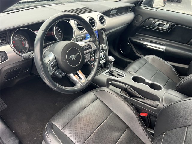 Used 2023 Ford Mustang Premium image 4