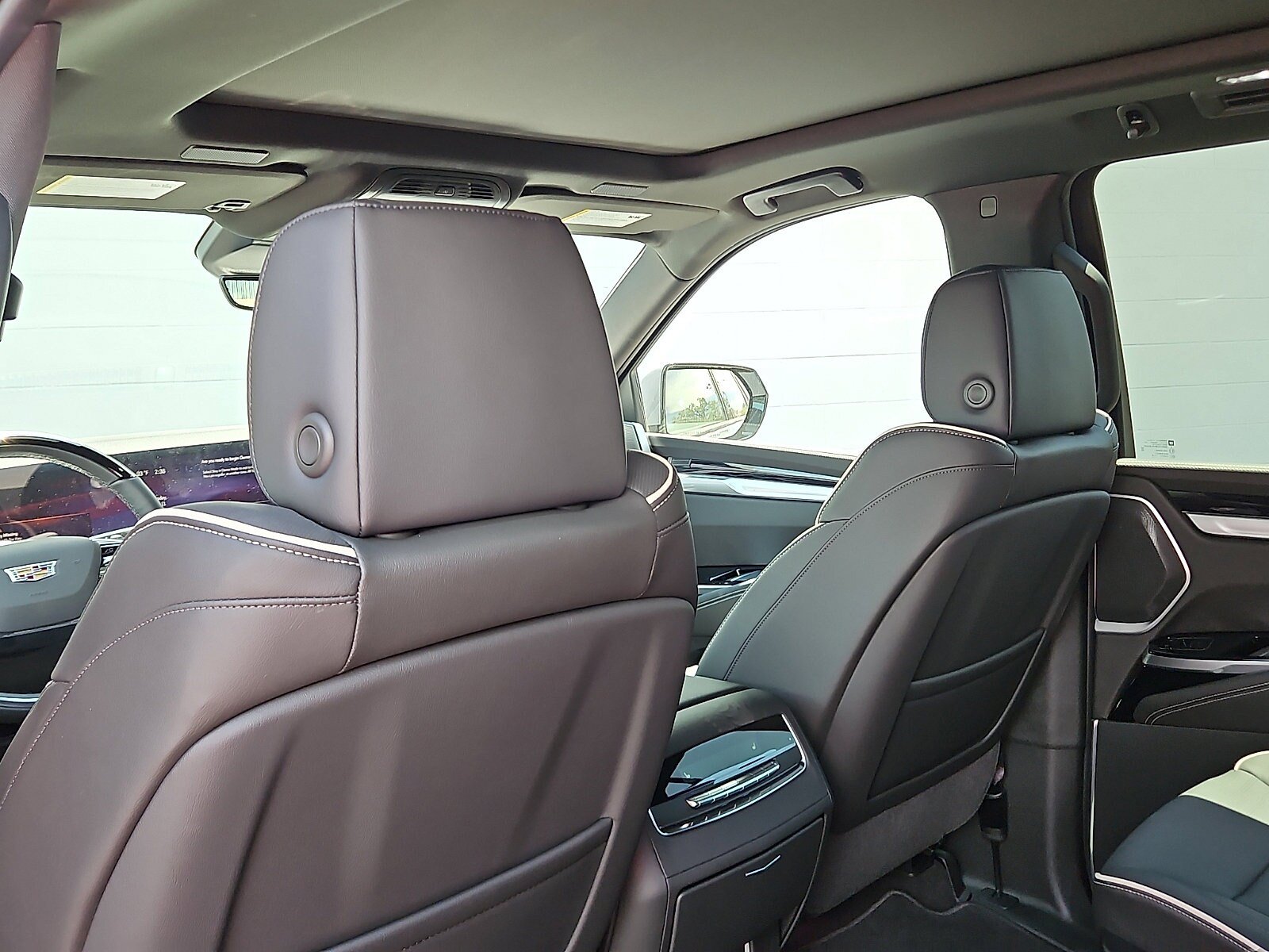 New 2026 Cadillac Escalade ESV Sport AWD/4WD image 9