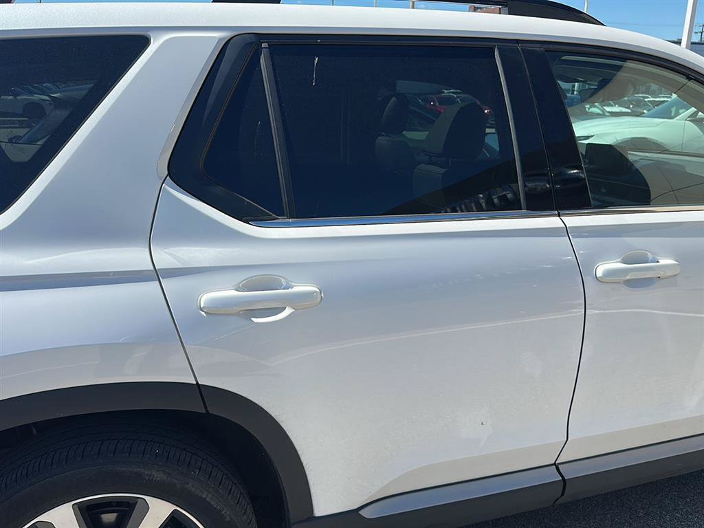 Used 2024 Honda Pilot Touring image 12