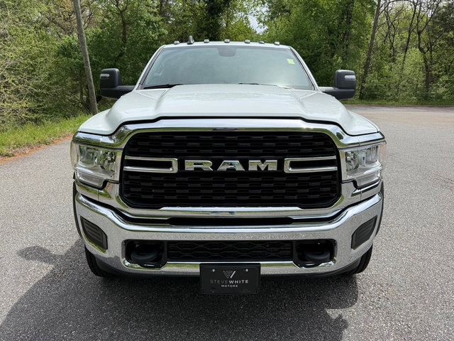 Used 2024 RAM 5500 SLT w/ Quick Order Package 27G SLT image 3