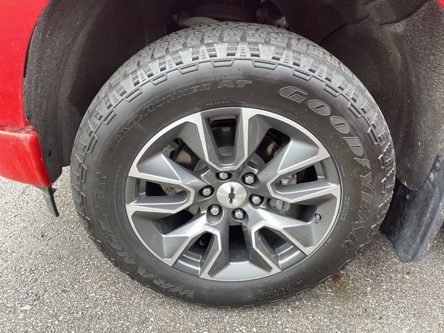 Used 2023 Chevrolet Silverado 1500 RST w/ LPO, Liner Protection Package AWD/4WD image 2