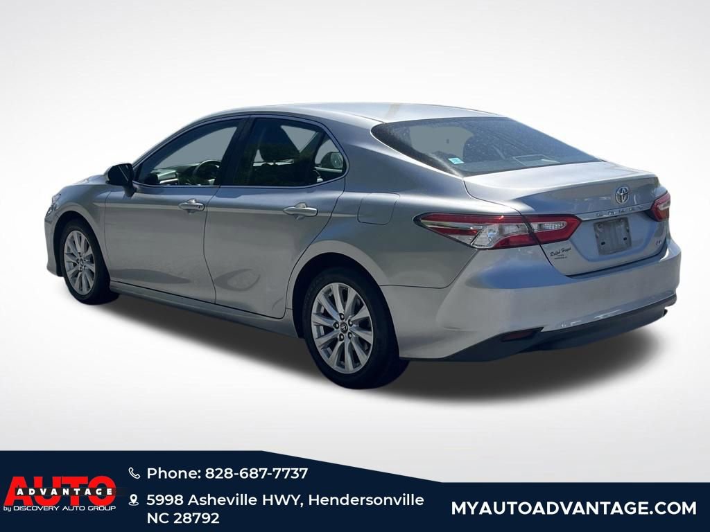 Used 2018 Toyota Camry LE FWD image 6