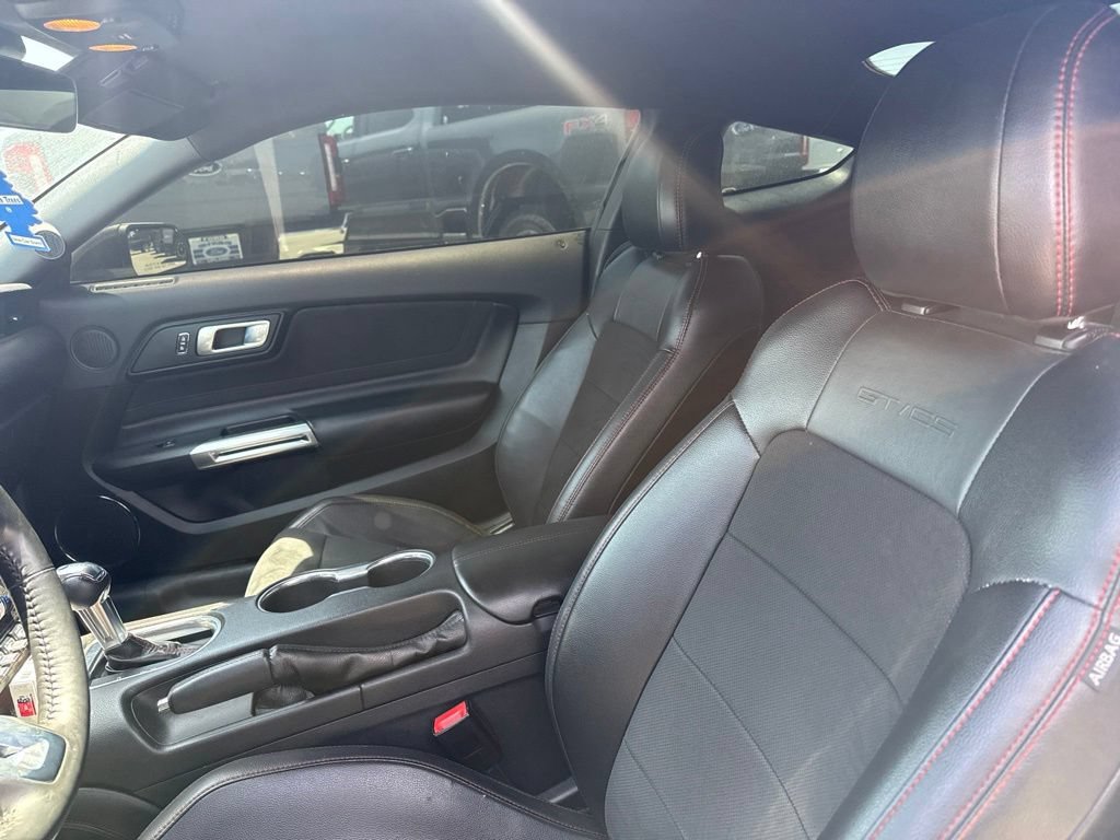 Used 2021 Ford Mustang GT Premium w/ Equipment Group 401A RWD image 7