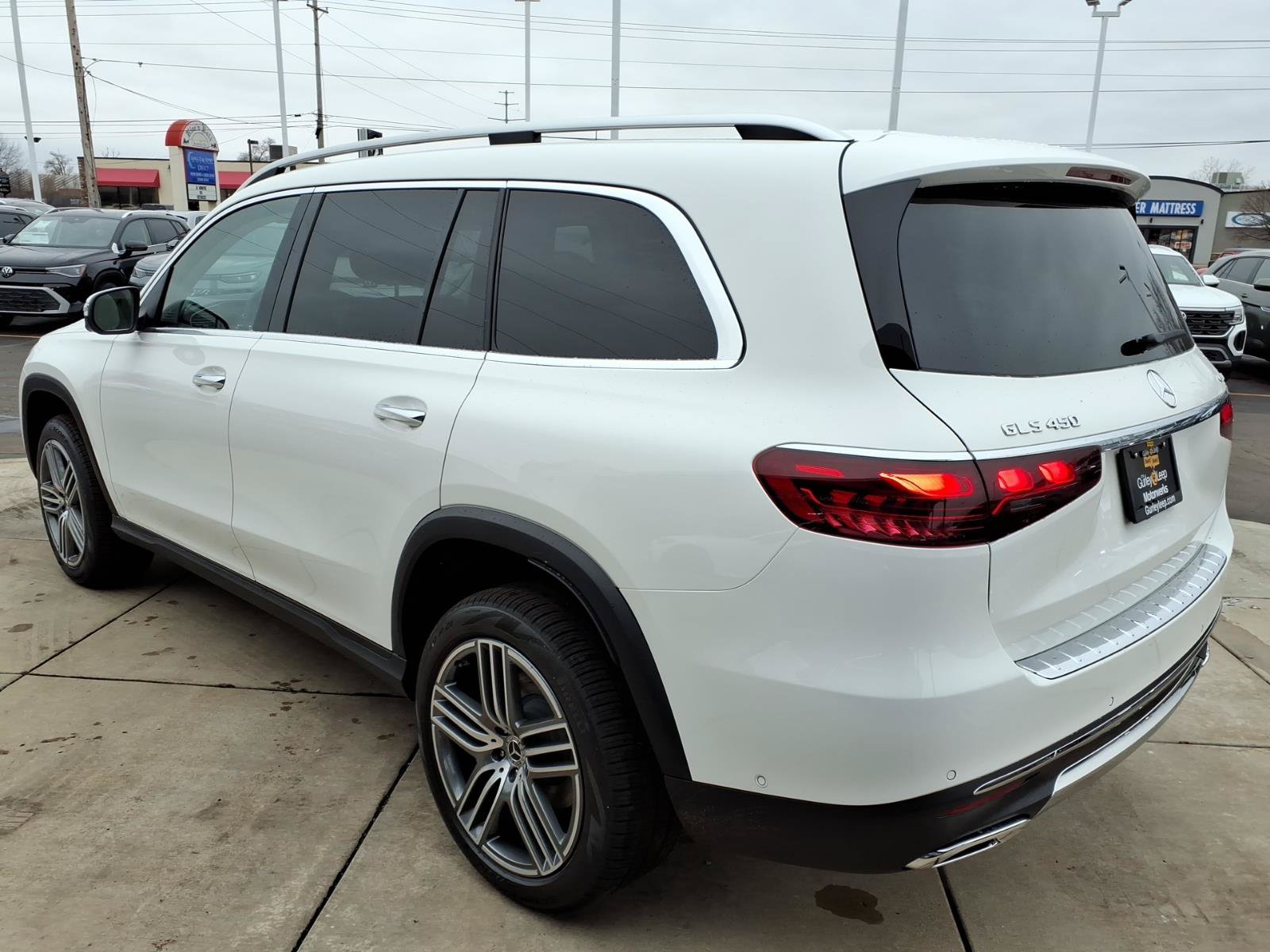 New 2026 Mercedes-Benz GLS 450 4MATIC image 9