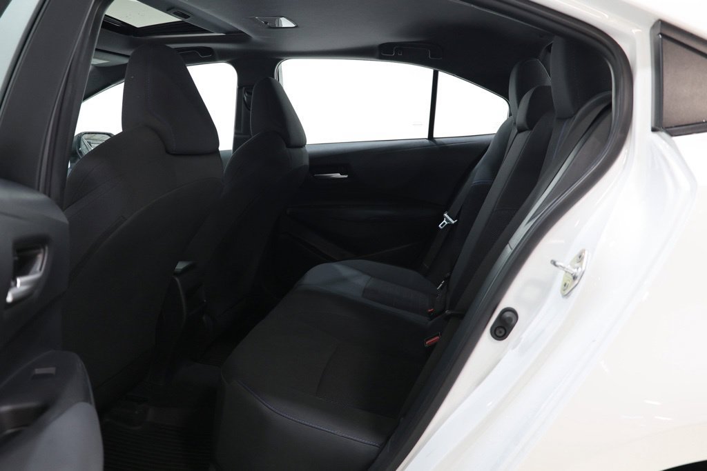 Used 2022 Toyota Corolla SE w/ SE Premium Package FWD image 28