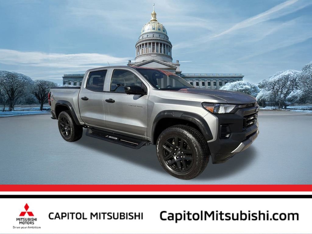 Used 2024 Chevrolet Colorado Trail Boss w/ Technology Package image 1
