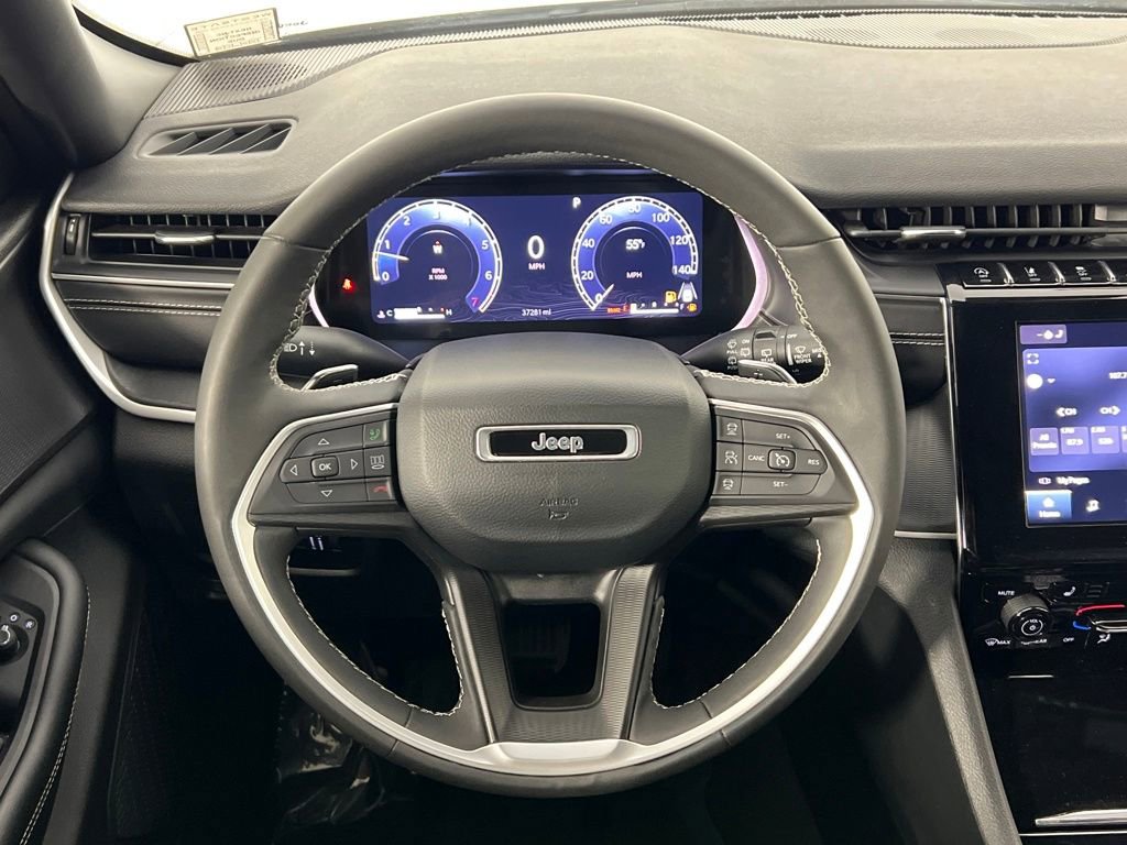 Used 2023 Jeep Grand Cherokee Altitude image 7