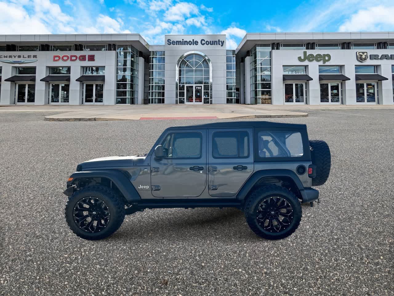 Used 2018 Jeep Wrangler Unlimited Sport S AWD/4WD image 5