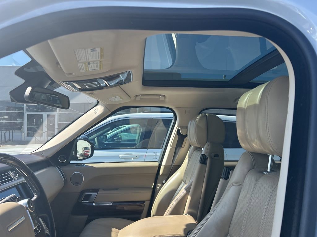 Used 2015 Land Rover Range Rover Supercharged image 10