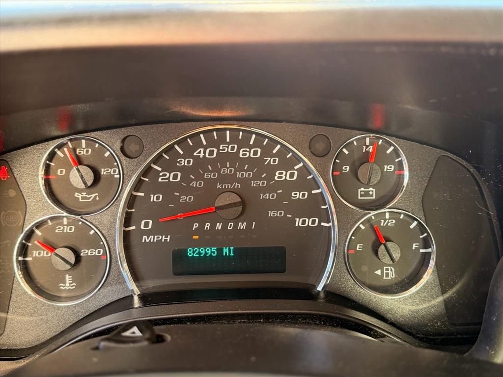 Used 2023 Chevrolet Express 4500 Extended w/ Power Convenience Package image 24
