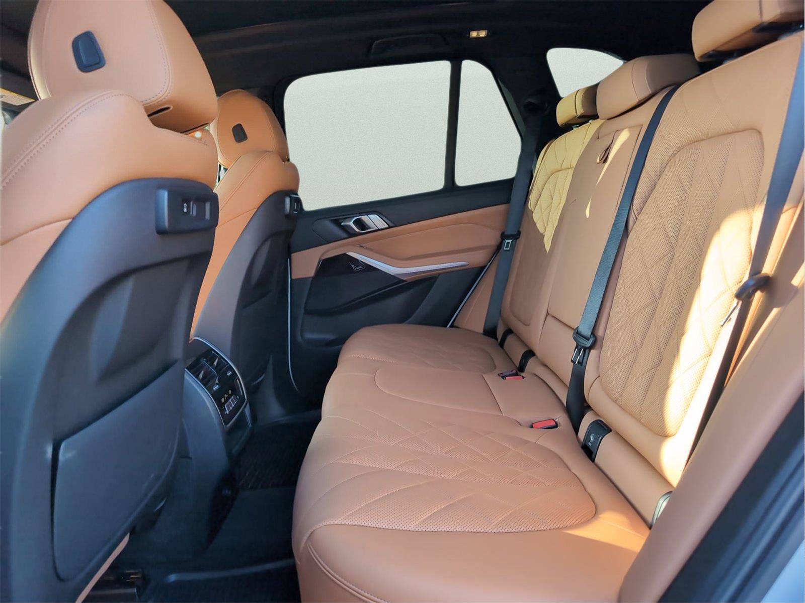 Used 2023 BMW X5 xDrive40i w/ M Sport Package image 35