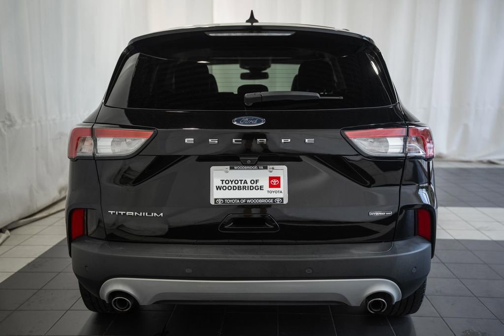 Used 2020 Ford Escape Titanium AWD/4WD image 5