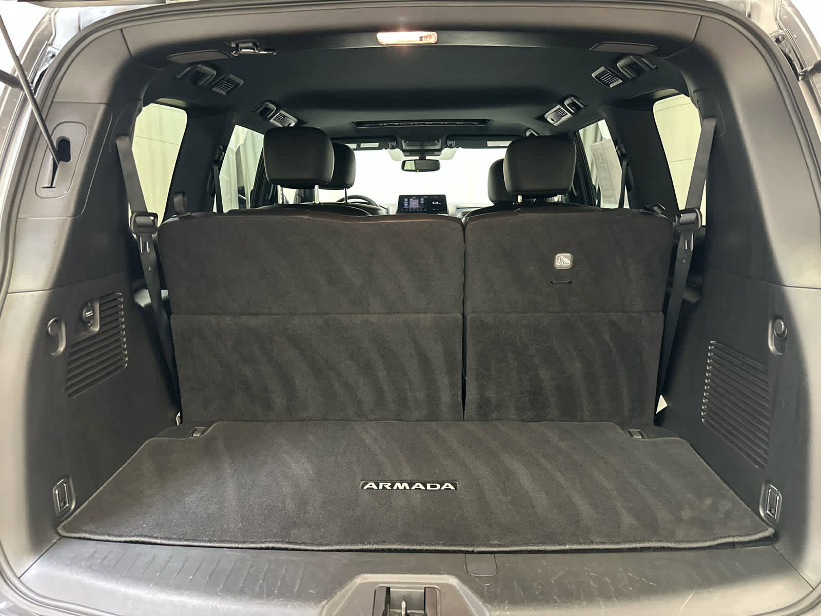 Certified 2024 Nissan Armada SL w/ Midnight Edition Package image 25