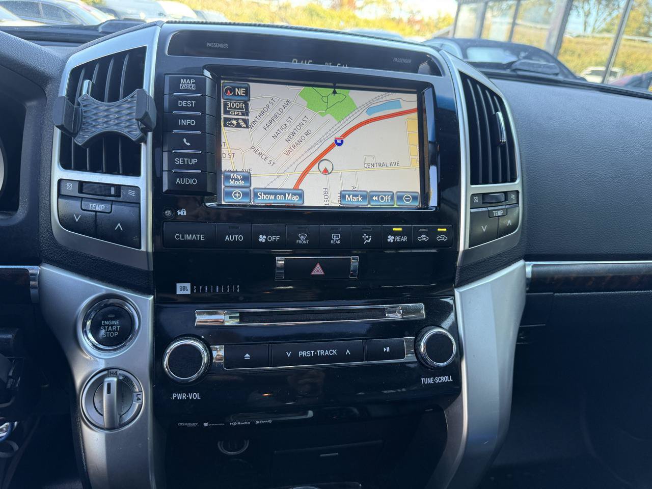 Used 2015 Toyota Land Cruiser AWD/4WD image 40