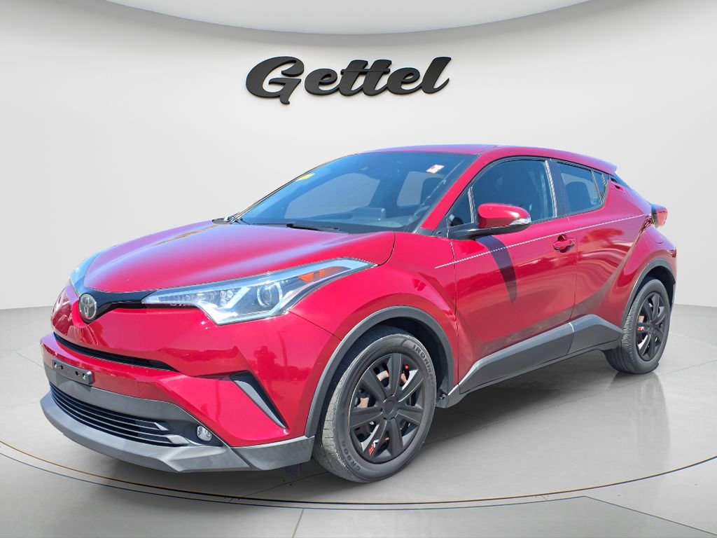 Used 2019 Toyota C-HR LE FWD image 1