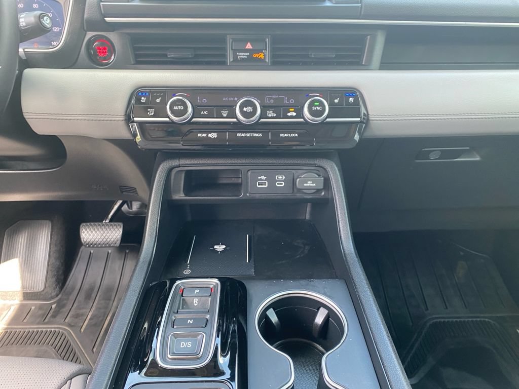 Used 2024 Honda Pilot Elite image 11