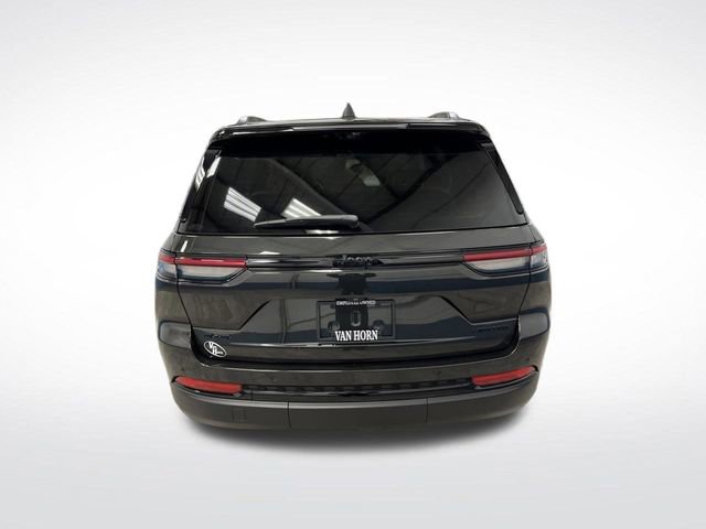 Used 2025 Jeep Grand Cherokee Limited w/ Luxury Tech Group II image 15