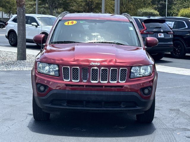 Used 2014 Jeep Compass Latitude FWD image 4