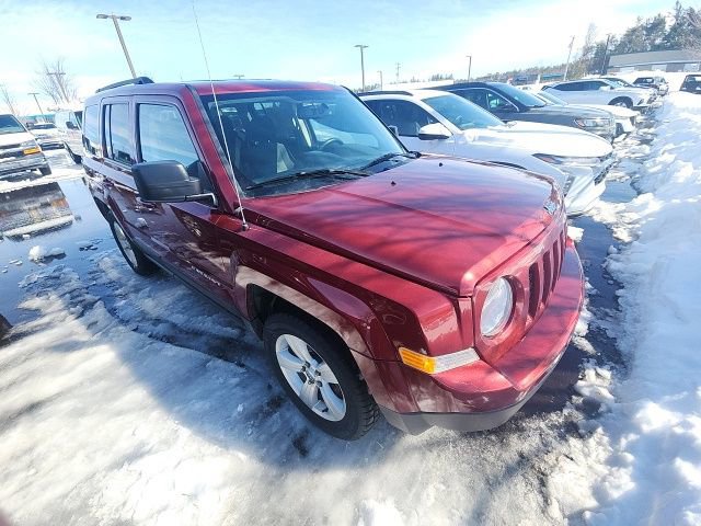 Used 2017 Jeep Patriot Latitude image 11