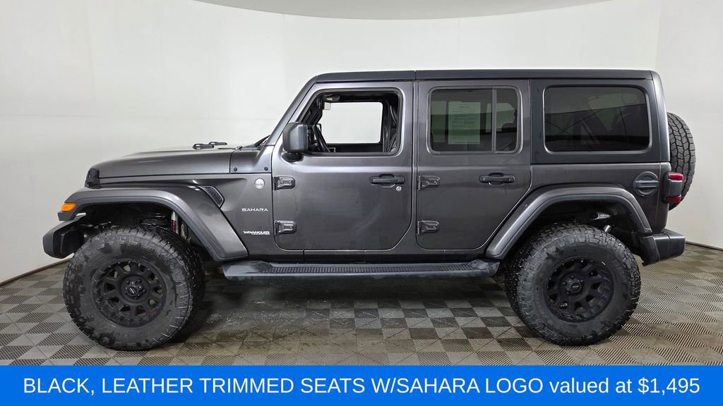 Used 2018 Jeep Wrangler Unlimited Sahara AWD/4WD image 5