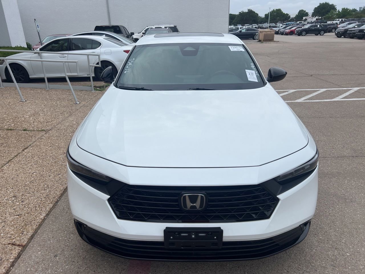 Used 2024 Honda Accord Sport image 2
