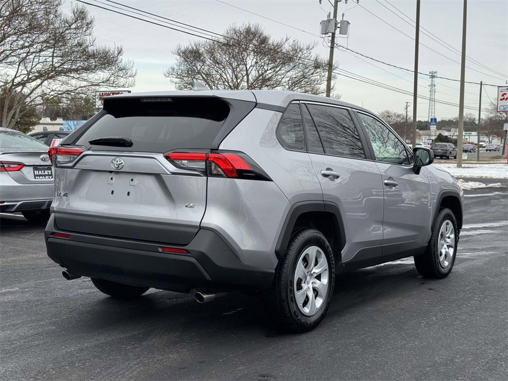 Used 2025 Toyota RAV4 LE image 20