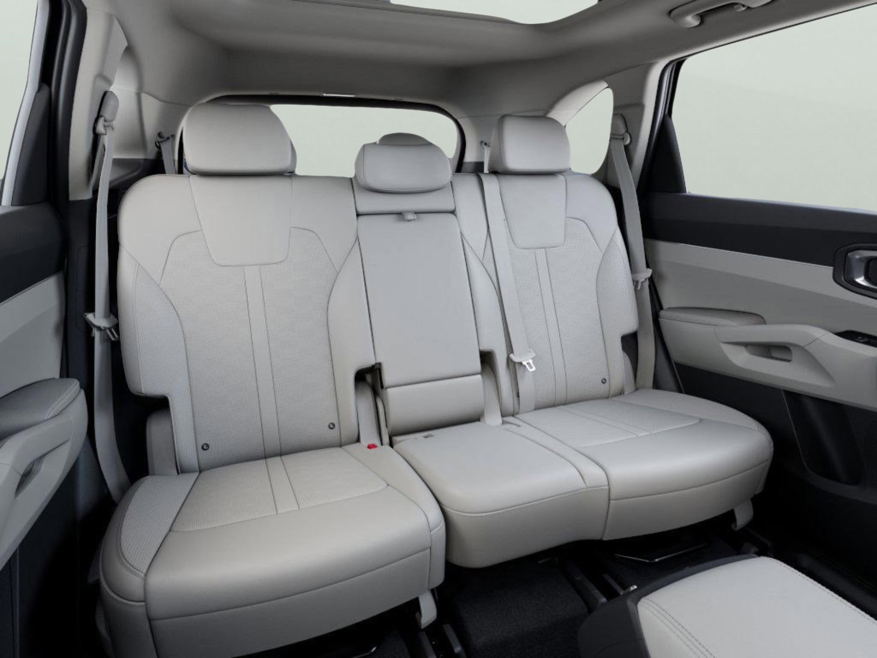 New 2026 Kia Sorento S w/ S Panoramic Sunroof Package FWD image 16